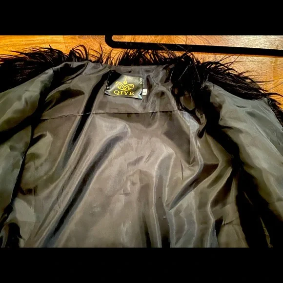 COPY - Jacket - Picture 1 of 4